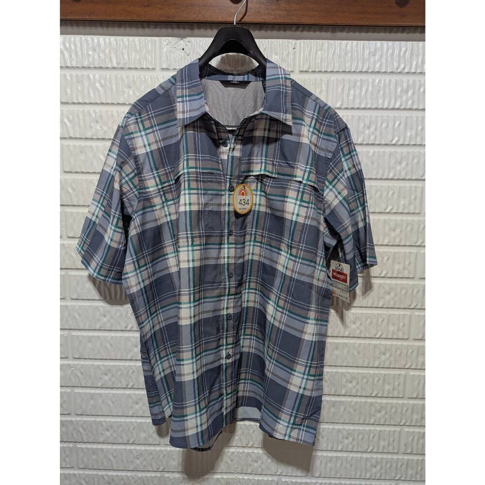 Wrangler Men's Blue & White Plaid Button-Down Short Sleeve Shirt UPF 30 Size XL